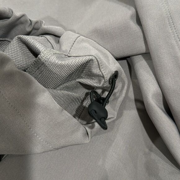 VUORI TRAIN TECH PANTS. SHIITAKE - Picture 10 of 12